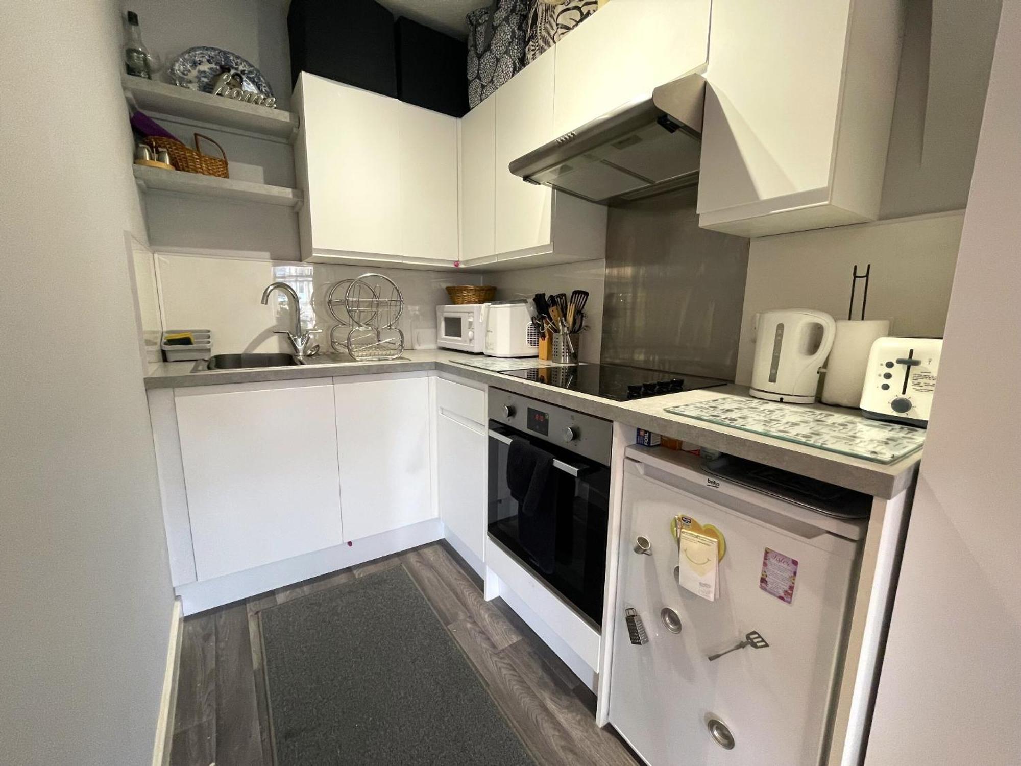 Snug Studio Apartment In Central Location 布里斯托 外观 照片